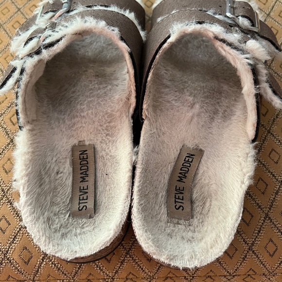 Steve Madden Faux Fur Slides Size 8 - Picture 6 of 6